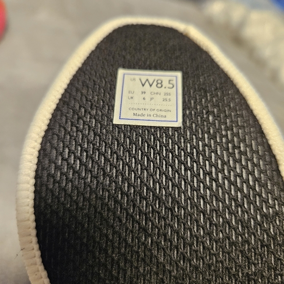 Rothy's x Marta Ferri Pink and Red Merino Wool Square Flat Flame Azalea Size 8.5 - Picture 12 of 16